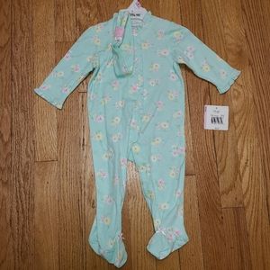 *sold*Pastel Green with Flowers Feety pj's 9mo